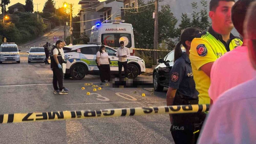 Baba ve oğlu sokak ortasında öldüren yaşlı adam: 