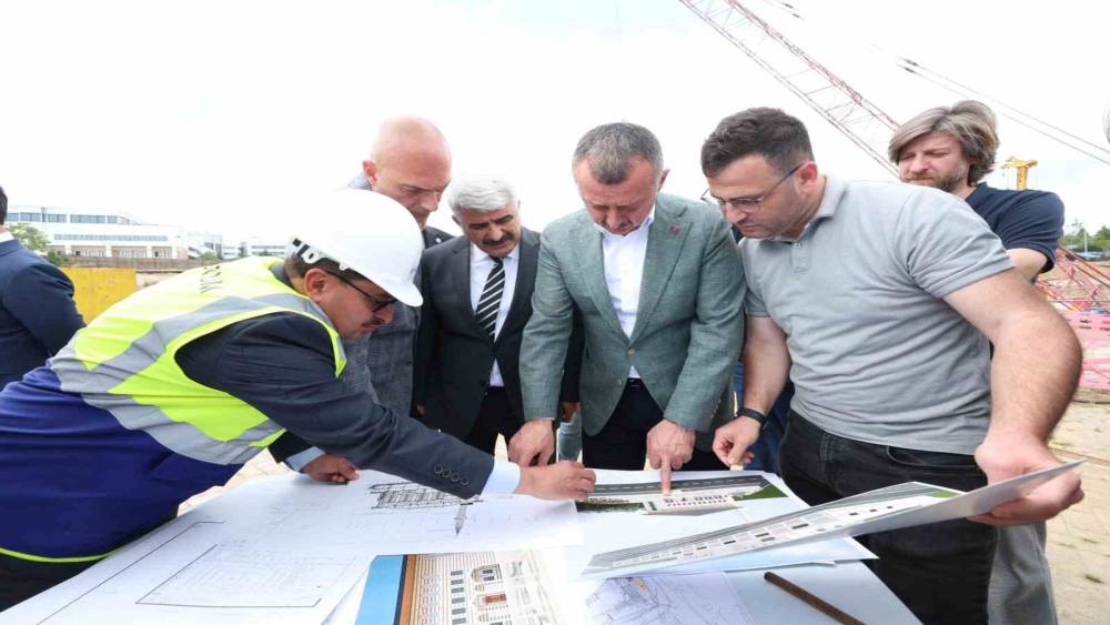 Umuttepe’ye dev cami: Aynı anda 5 bin kişi ibadet edebilecek
