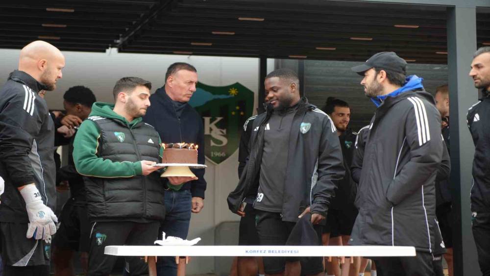 Cafumana Show&rsquo;a doğum g&uuml;n&uuml; s&uuml;rprizi
