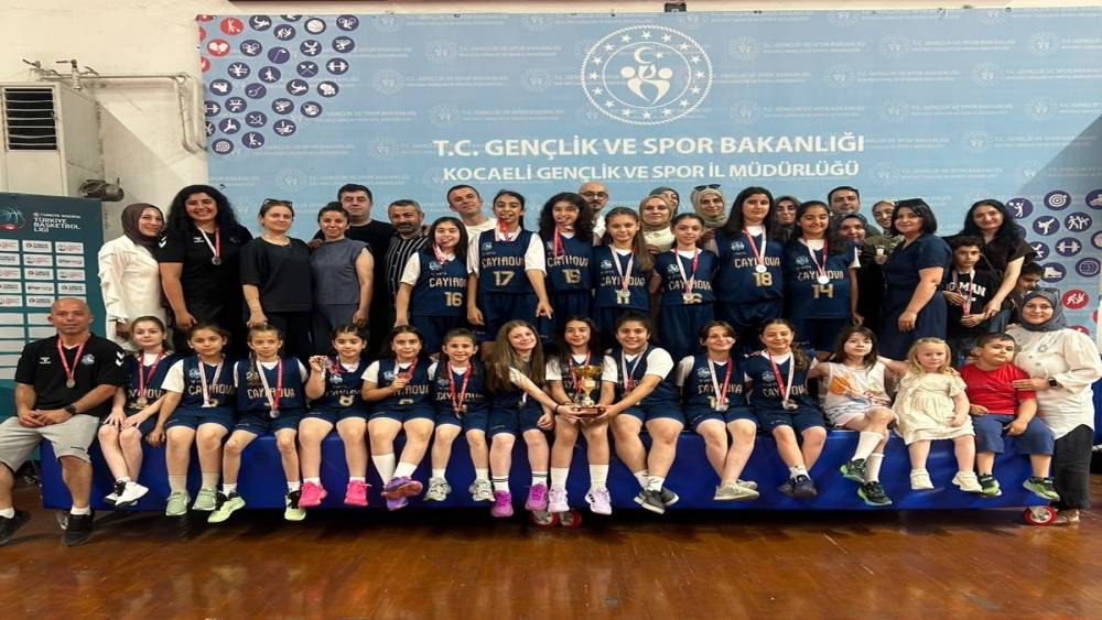 Çayırova’nın genç sporcularından atletizm ve baske
