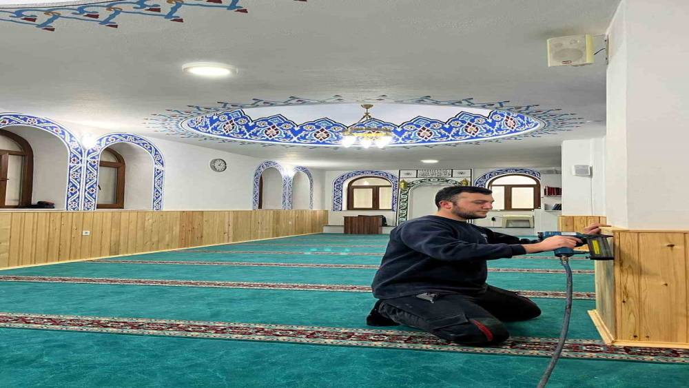 Yunus Emre Camii&rsquo;nde Ramazan hazırlığı tamamlandı
