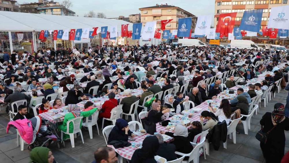 Kocaeli&rsquo;nde Ramazan coşkusu: &Ccedil;adır etkinlikleri ve konserlerle dolu program
