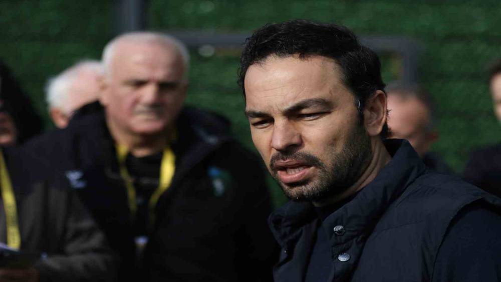 Sel&ccedil;uk İnan: "Benden nefret eden bir hakem olduğunu d&uuml;ş&uuml;n&uuml;yorum"
