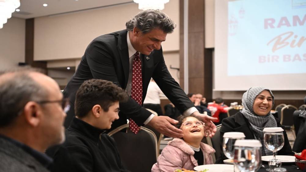 Kartepe&rsquo;de Ramazan ayının ilk iftarında şehit aileleri ve gaziler bir araya geldi
