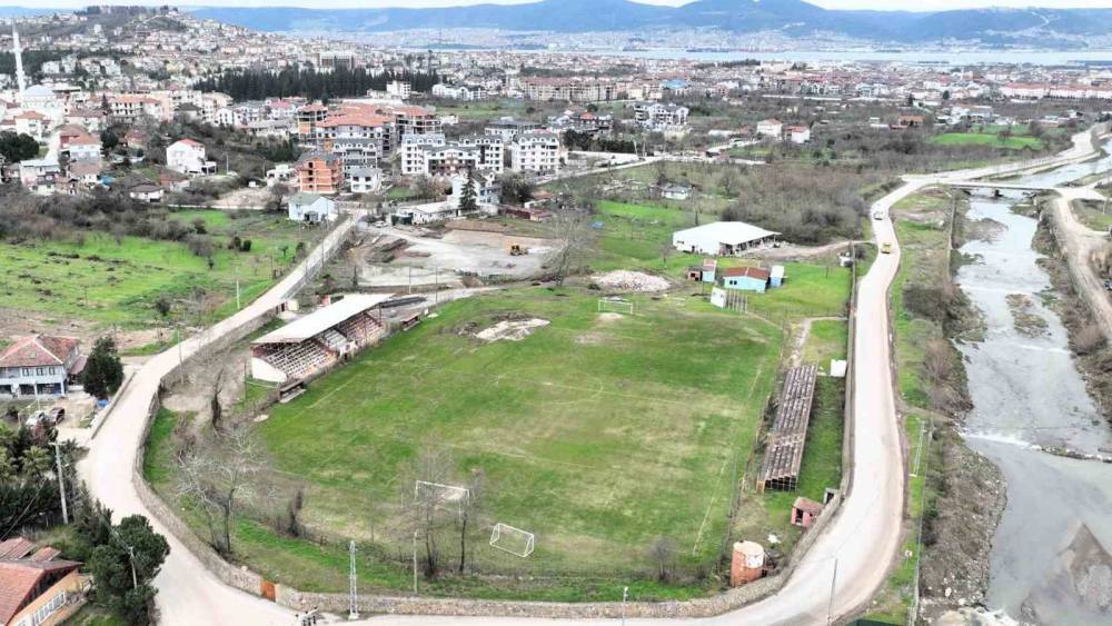 G&ouml;lc&uuml;k&rsquo;te yeni spor kompleksinin inşaat &ccedil;alışmalarına başlandı
