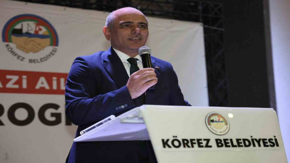 Şener S&ouml;ğ&uuml;t: "Biz vatanı kutsal, vatan sevgisini imandan biliriz"
