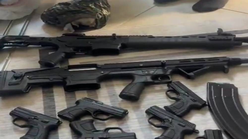 Kocaeli’de kaçakçılık operasyonu: 10 silah ele geçirildi, 3 şüpheli gözaltına alındı
