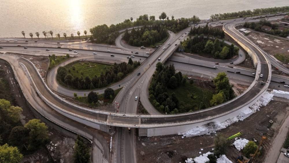 Kocaeli’de D-130’u rahatlatacak yeni bağlantı yolu hizmete girdi