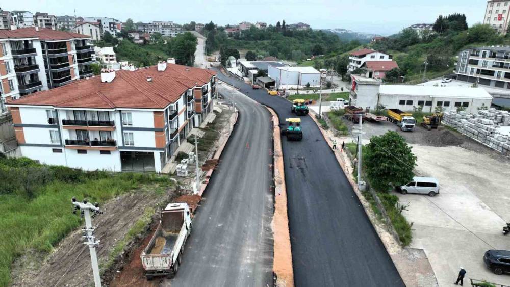 Başiskele&rsquo;deki Hoca Ahmet Yesevi Caddesi duble yola d&ouml;n&uuml;şt&uuml;r&uuml;l&uuml;yor
