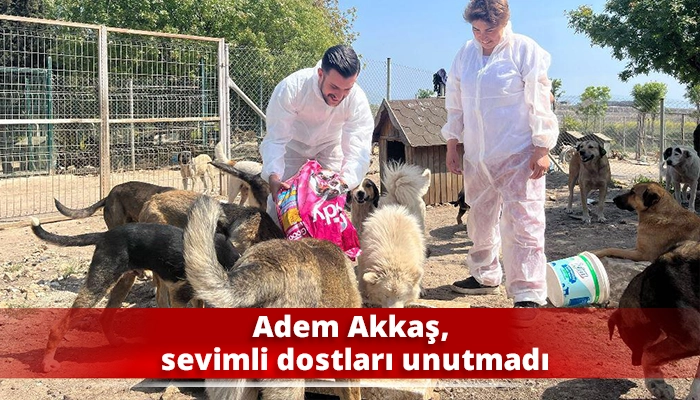 Adem Akkaş, sevimli dostları unutmadı