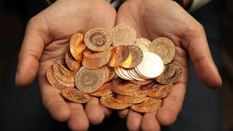 Altın neden d&uuml;ş&uuml;yor? İşte piyasayı baskılayan kritik fakt&ouml;rler