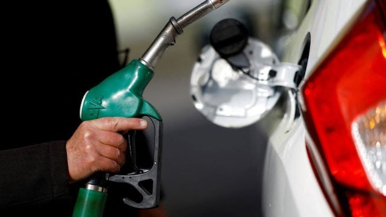 Benzin fiyatlarını düşürme hamlesi
