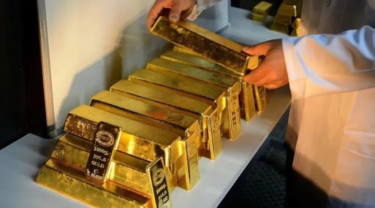 Bir inip bir &ccedil;ıkan altın da &lsquo;yeniden y&uuml;kselişe ge&ccedil;ecek&rsquo; uyarısı!