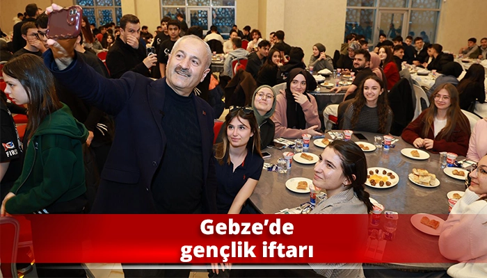 Gebze&rsquo;de gen&ccedil;lik iftarı