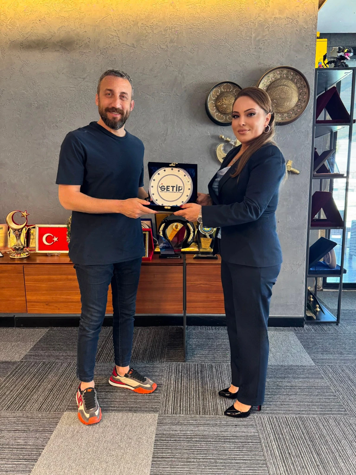 GETİP Y&ouml;netiminden Gebzespor Kul&uuml;b&uuml;&rsquo;ne ziyaret