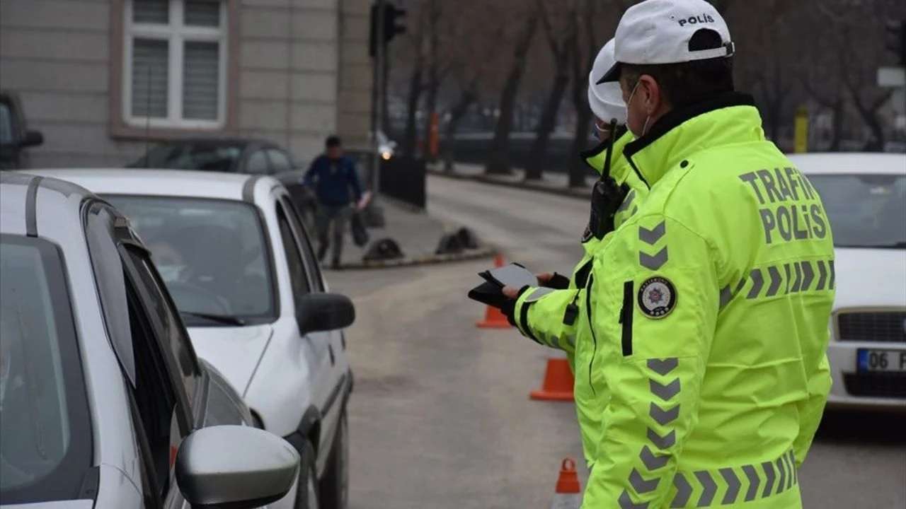 İhlallerin önüne geçmek için trafik cezalarında fiyatlar artıyor!