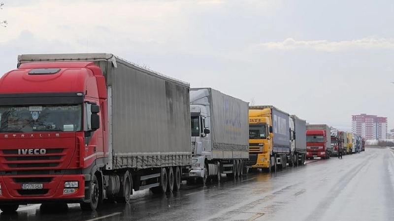 Kazakistan taşıtlarına T&uuml;rkiye&rsquo;den yeni yetki!