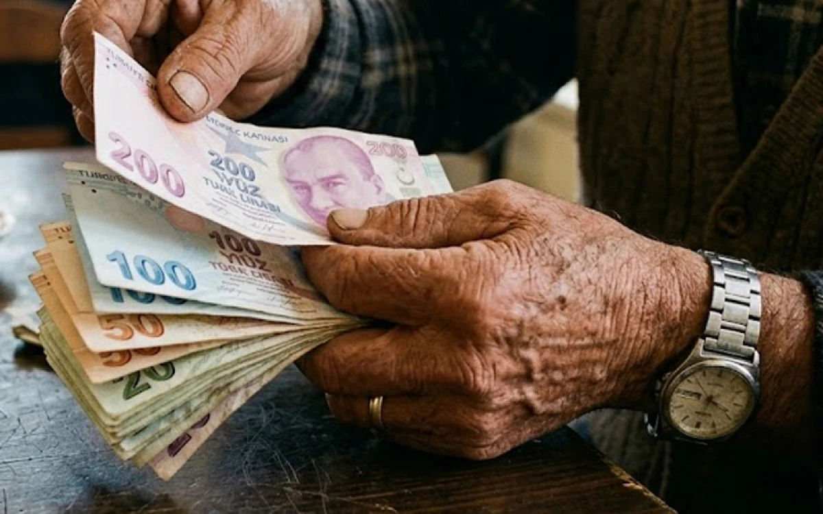 Milyonlarca emeklinin maaşından bu parayı kesecekler