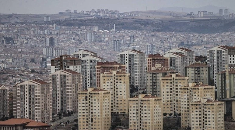 Savaştan ka&ccedil;an İranlılar, T&uuml;rkiye'ye akın ediyor!