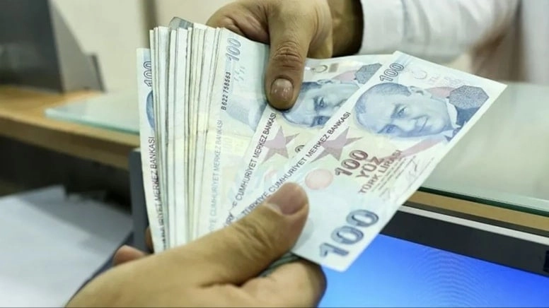 SGK, y&uuml;z binlerce kişinin emekliliğini iptal etmek i&ccedil;in d&uuml;ğmeye bastı!