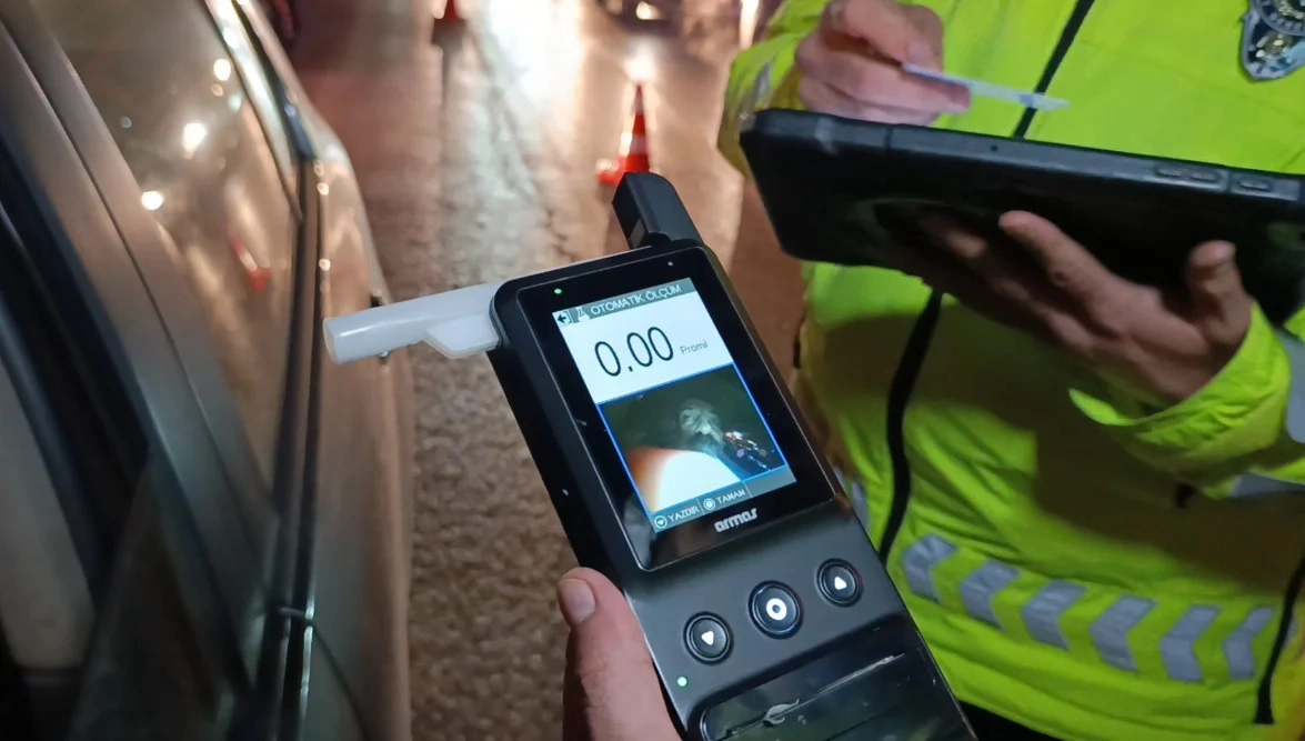 S&uuml;r&uuml;c&uuml;leri bekleyen yeni cezalar Meclis&rsquo;ten ge&ccedil;ti