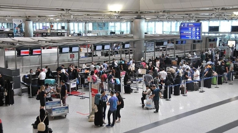 T&uuml;rkiye'deki havalimanlarında g&uuml;mr&uuml;k işlemleri artık elektronik