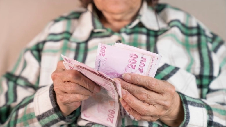 Yaş şartı kalkınca bu kişilere erken emeklilik yolu a&ccedil;ıldı!